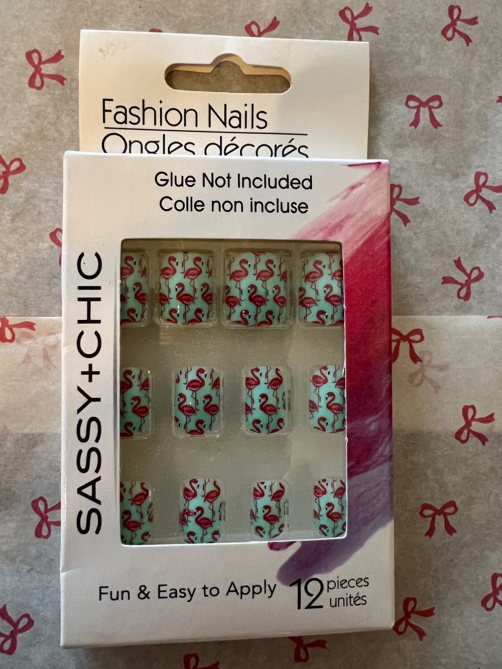 Flamingo Press-On Nails - Mint with Pink Flamingo Design